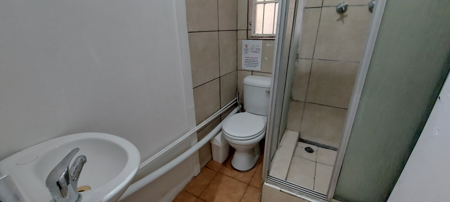 8 Bedroom Property for Sale in Brandwag Free State